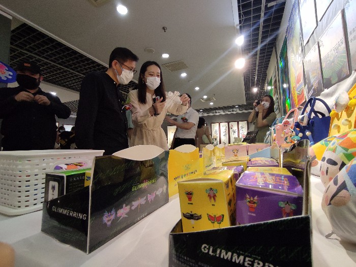 西安交通大学城市学院艺术系2022届毕业生作品展在亮宝楼开展