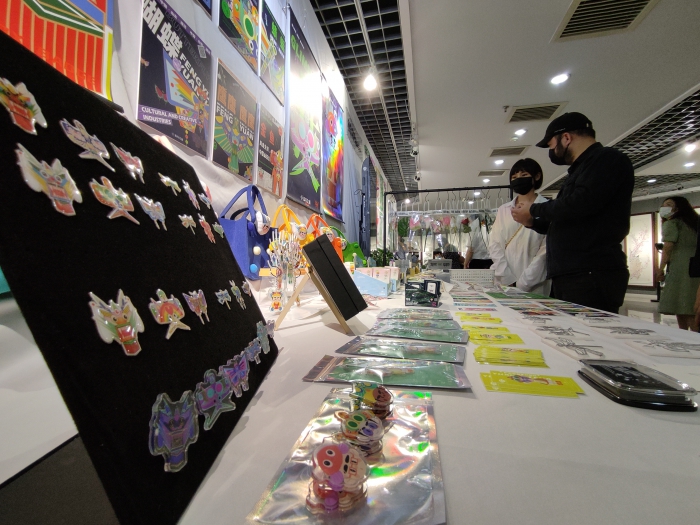 西安交通大学城市学院艺术系2022届毕业生作品展在亮宝楼开展