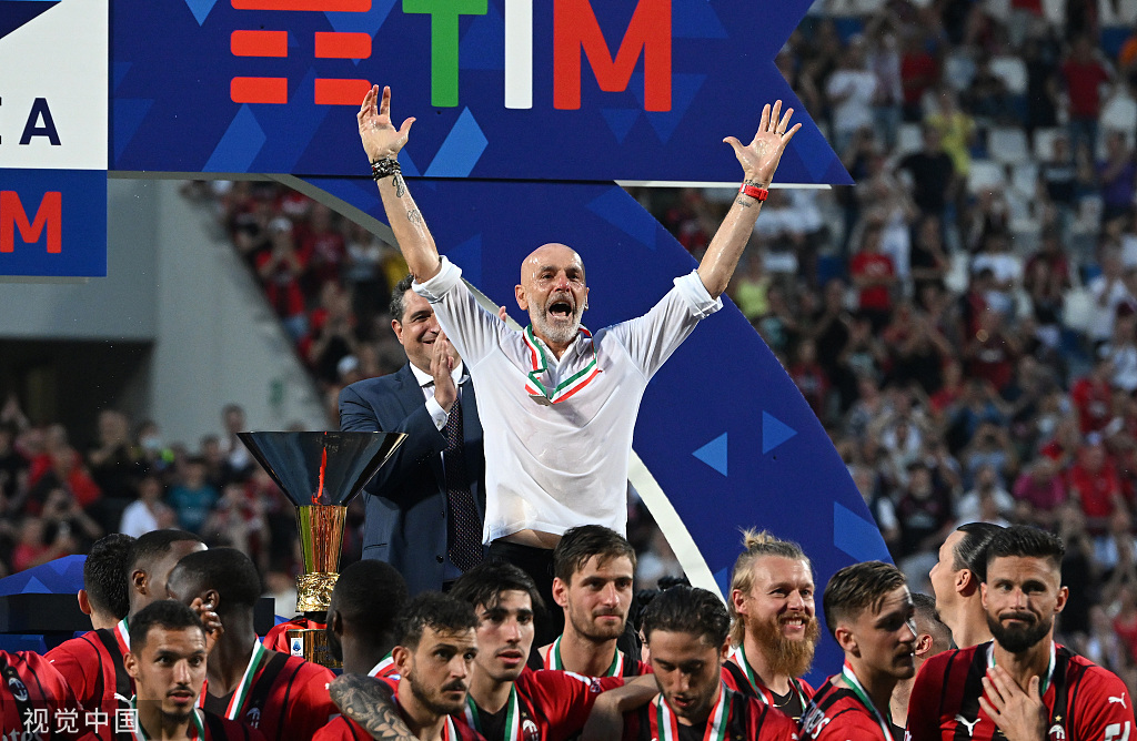 意甲奖杯什么时候出的（深一度｜AC米兰重夺意甲冠军，还是要靠马尔蒂尼）