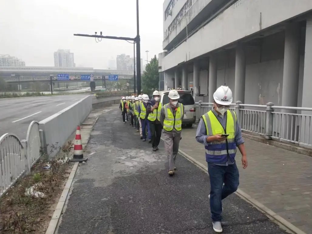 上海市级重大工程东西通道、杨高路工程复工