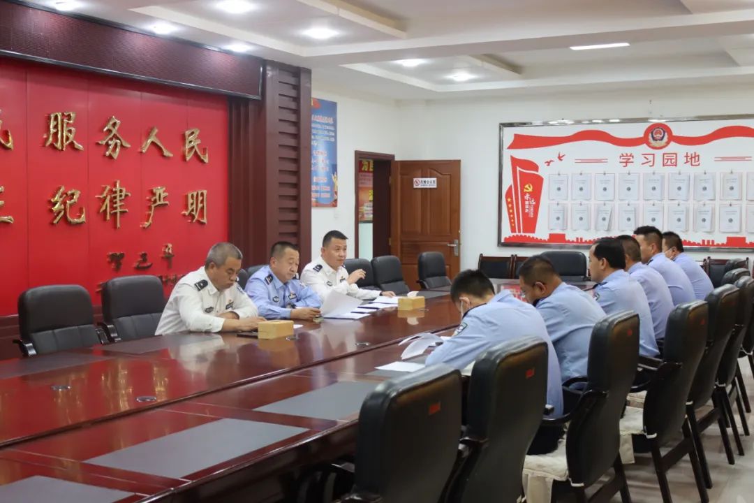 临夏州公安局召开交管部门省第十四次党代会安保暨重点工作推进会