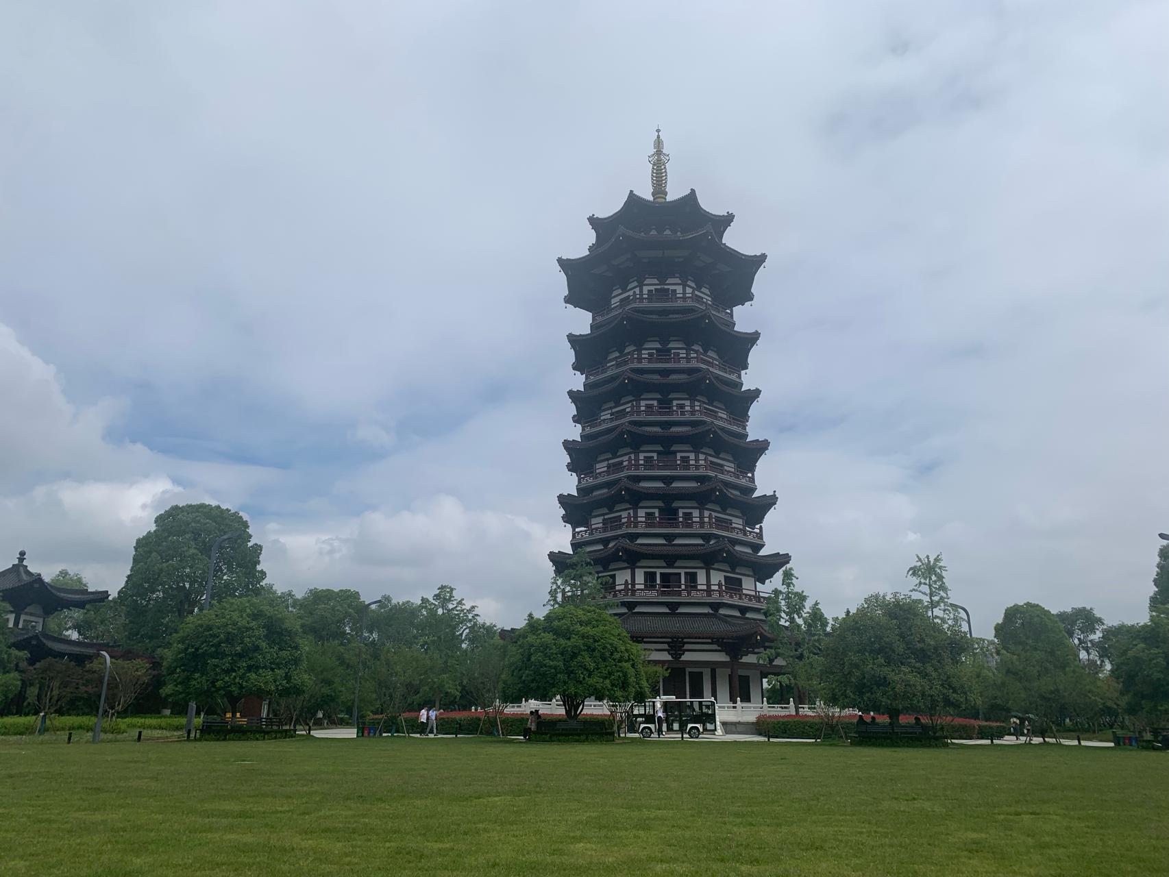 洋湖湿地公园(增加多种彩叶植物和开花植物，洋湖国家湿地公园二期提质改造完成)