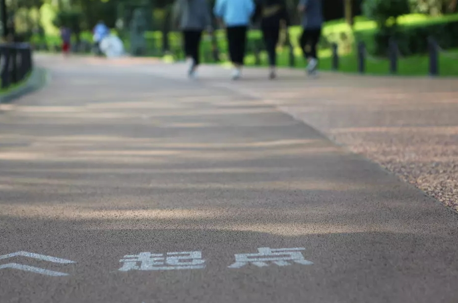 不知道以后去哪里踢球(周末运动去哪里？这些运动场地强烈安利！)