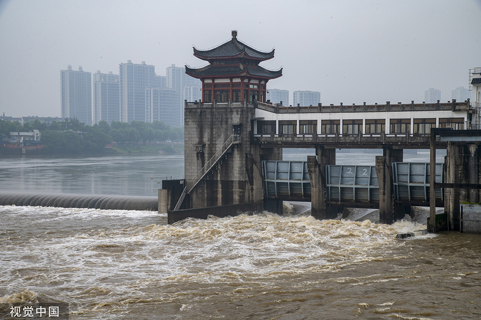 南方进入主汛期水位持续上涨，云南丘北暴雨已致4人遇难