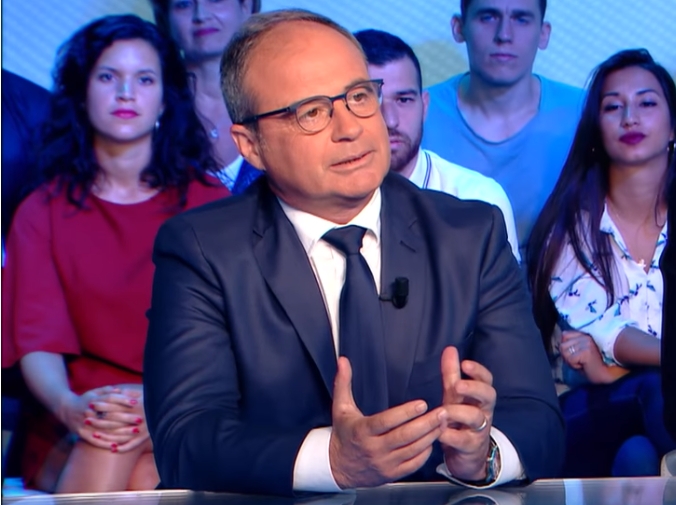 坎波斯体育总监（队报：坎波斯和加尔蒂对转会期运作有所不满，认为是恩里克的失职）