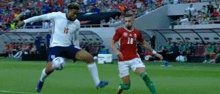 英格兰0-1落后匈牙利！里斯-詹姆斯送点，索博斯洛伊主罚命中