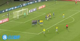 半场-内马尔屡造威胁帕奎塔中柱 日本暂0-0巴西