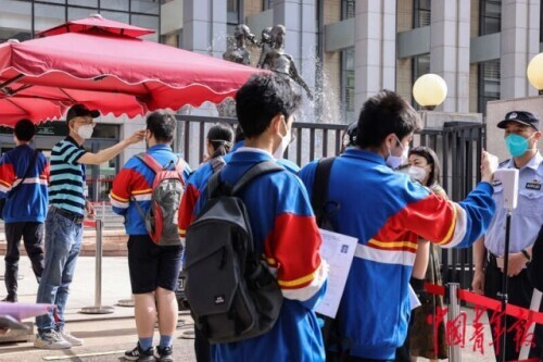 多图直击2022高考第一天