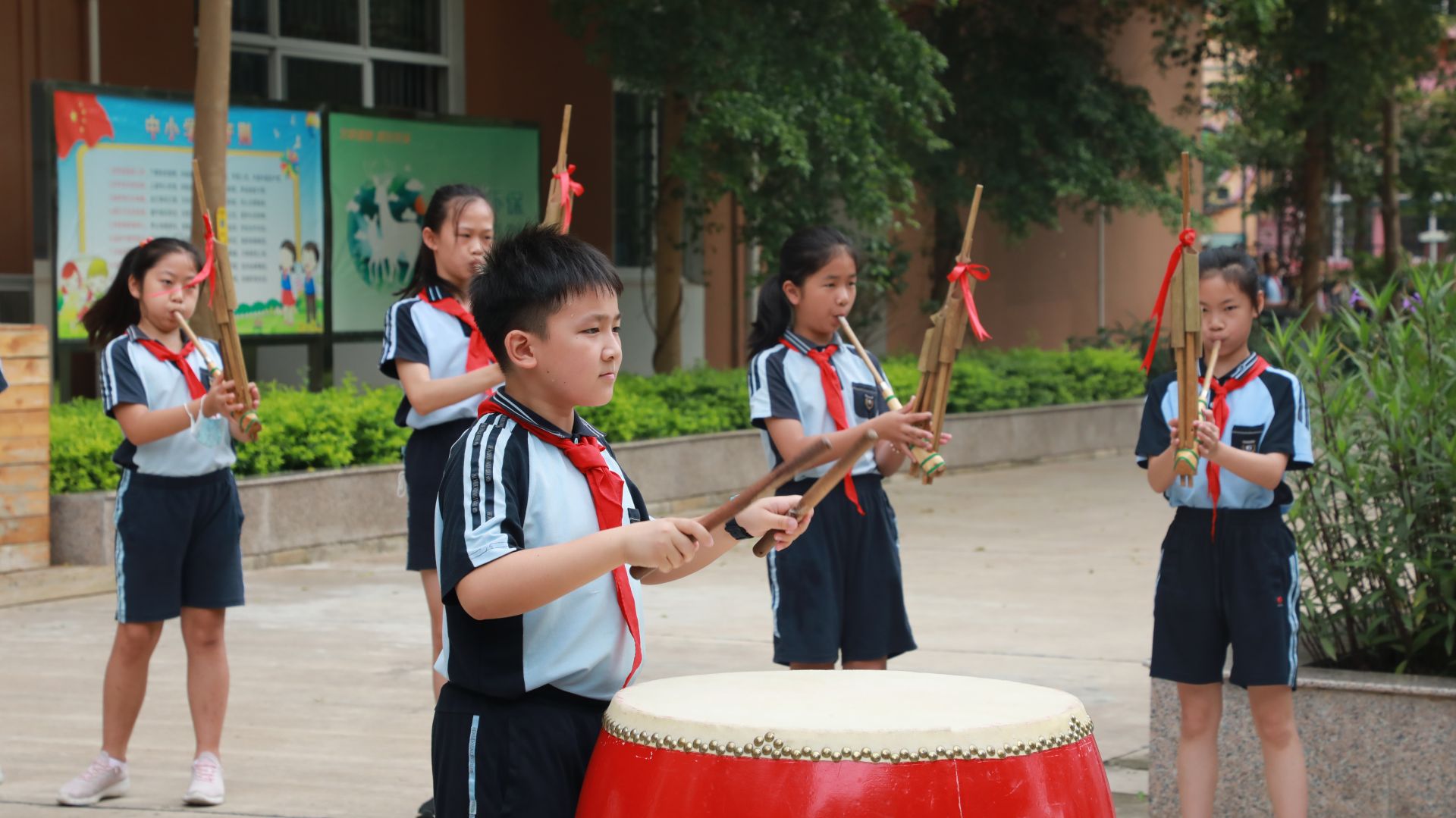 南宁市盘古路小学举行教育成果展评(图1)