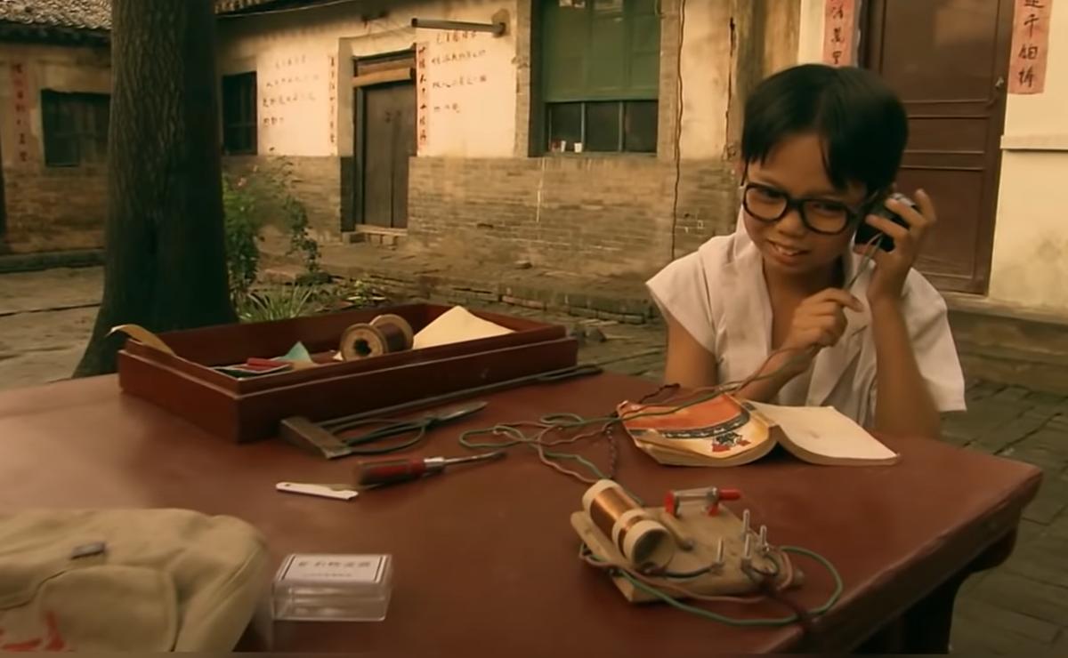 从上海发迹的中国收音机百年史，背后是电子管、晶体管、集成电路的发展史