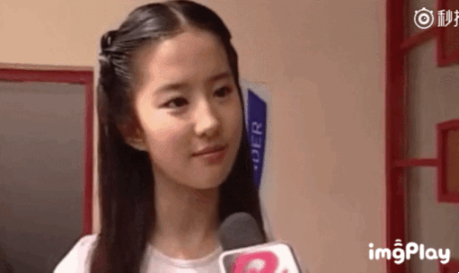 谁能想到天仙刘亦菲和温柔沈眉庄竟然私藏过这些丑衣服？