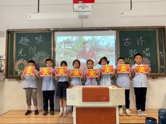 寒亭区霞飞路小学:综合实践课程展示活动(图2)