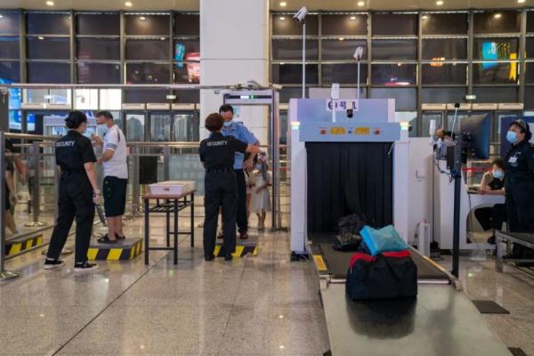 �������ڻ�վ��ô�һأ���ݹ������պ�