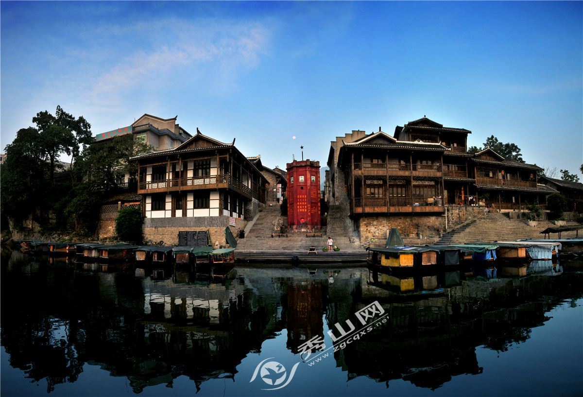 向市民展示岁月留下的文化记忆,其中,我县洪安古镇,石堤古镇上榜