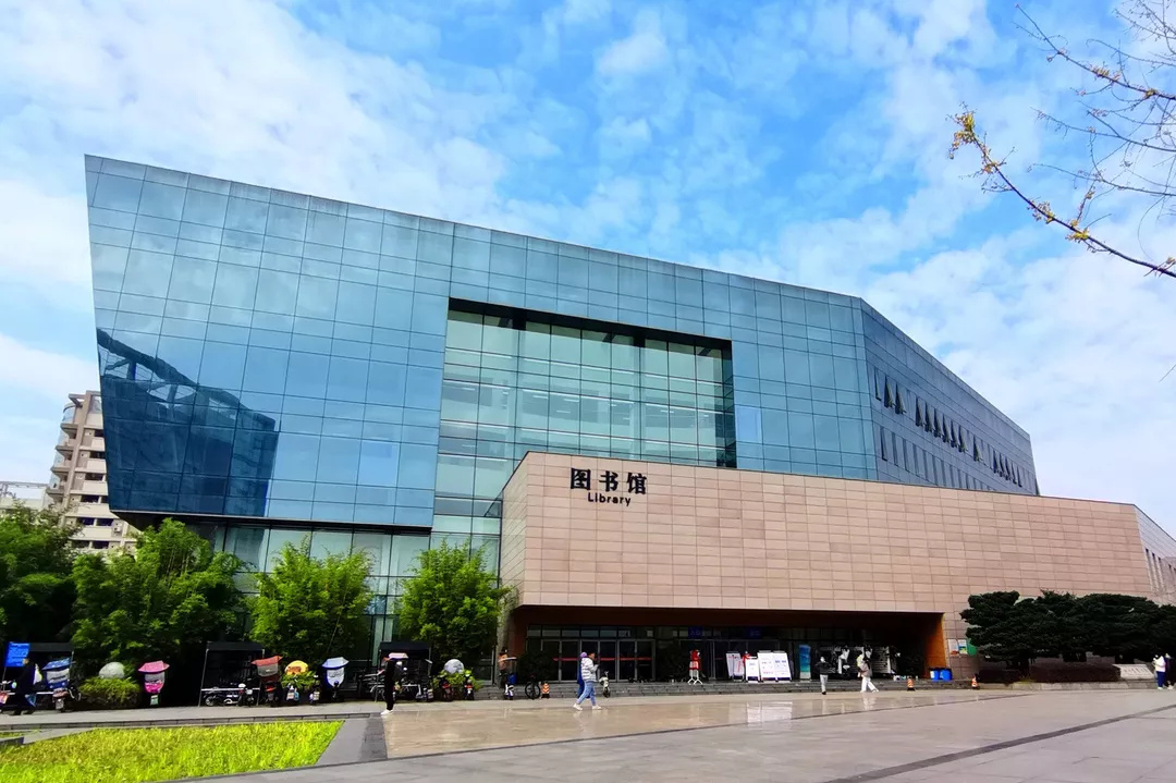 四川农业大学校长,四川农业大学校长杨凤 - 奇峰网