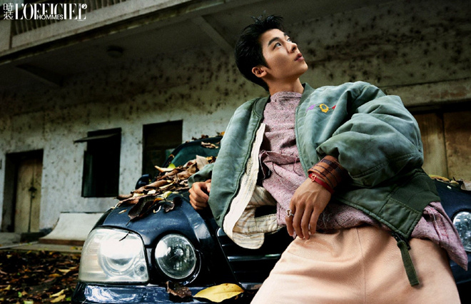 许光汉曝光影质感大片 化身魅力绅士演绎文艺格调