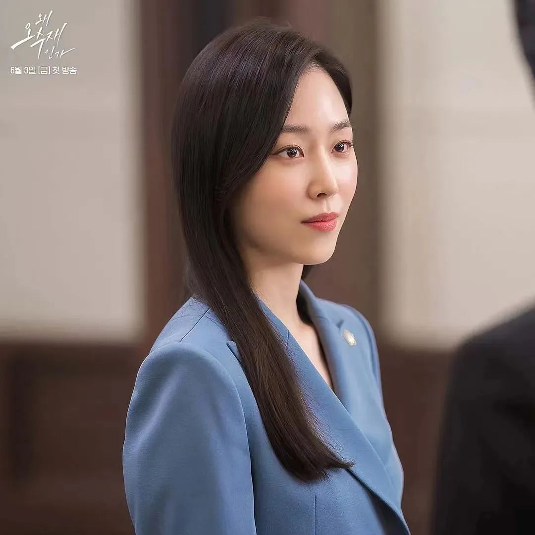 为什么“拽女”律师的美商也这么在线？