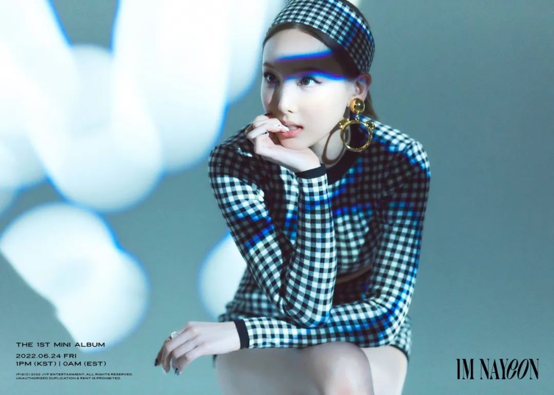 Twice娜琏Solo预告照被指像Jennie？都是欧美风惹的祸