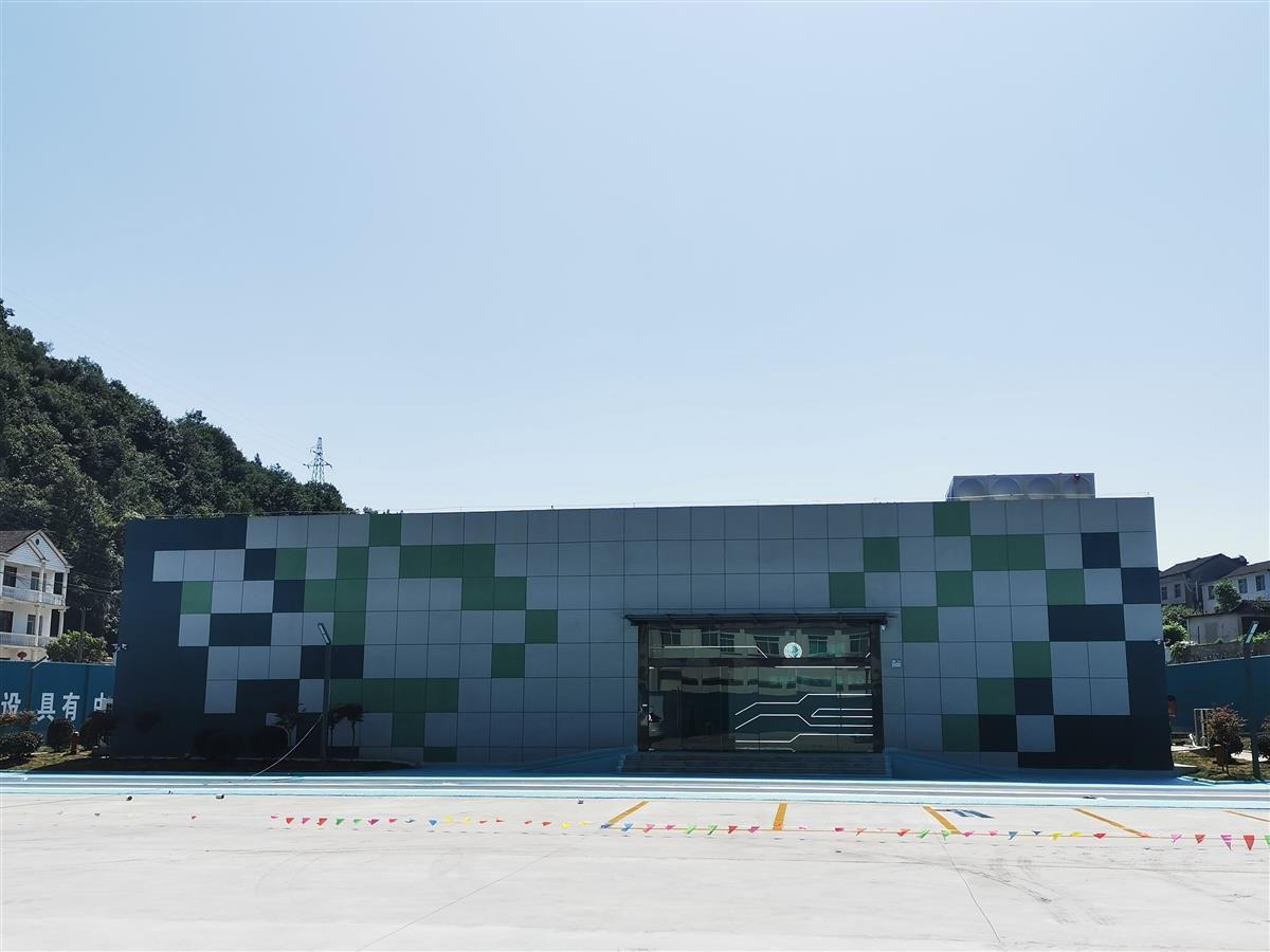 湖北首个县市大数据中心建成 国网长阳大数据中心年均减排二氧化碳4000吨