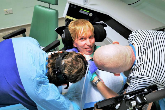 全球首位生化电子人去世 曾为抵抗疾病将自己改造成半肉体半机械