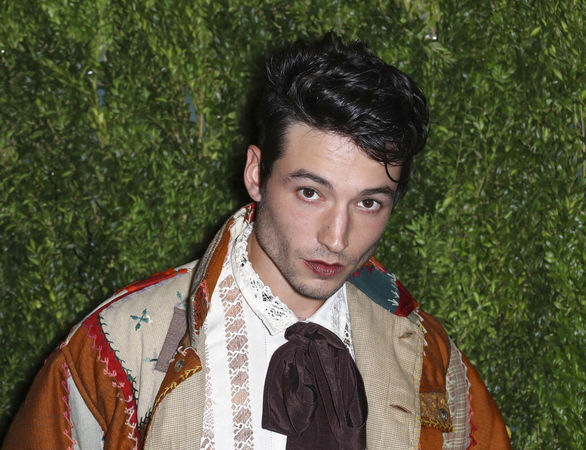 DC男星再爆诱拐2儿童！受害者都有一特点 法院发传票「他逃跑消失中」