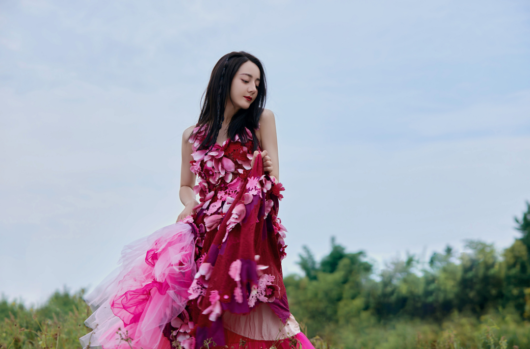 刘亦菲近况？baby口碑？毛晓彤热度？迪丽热巴新剧？春日宴选角？