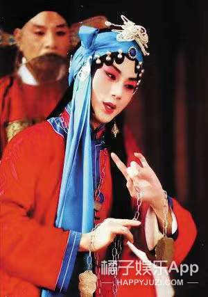 还记得《隋唐英雄》的李世民吗？最近因为刘亦菲又火了？