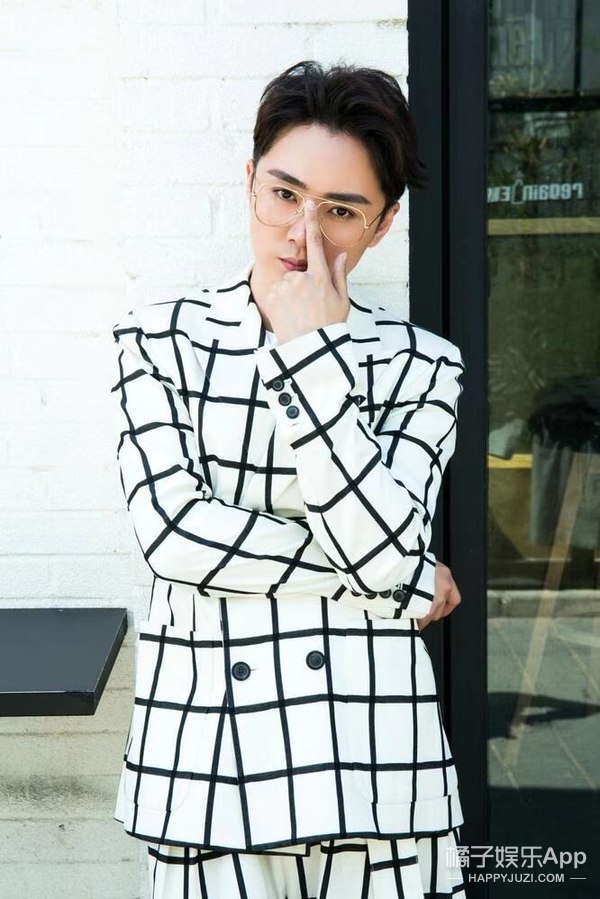 还记得《隋唐英雄》的李世民吗？最近因为刘亦菲又火了？