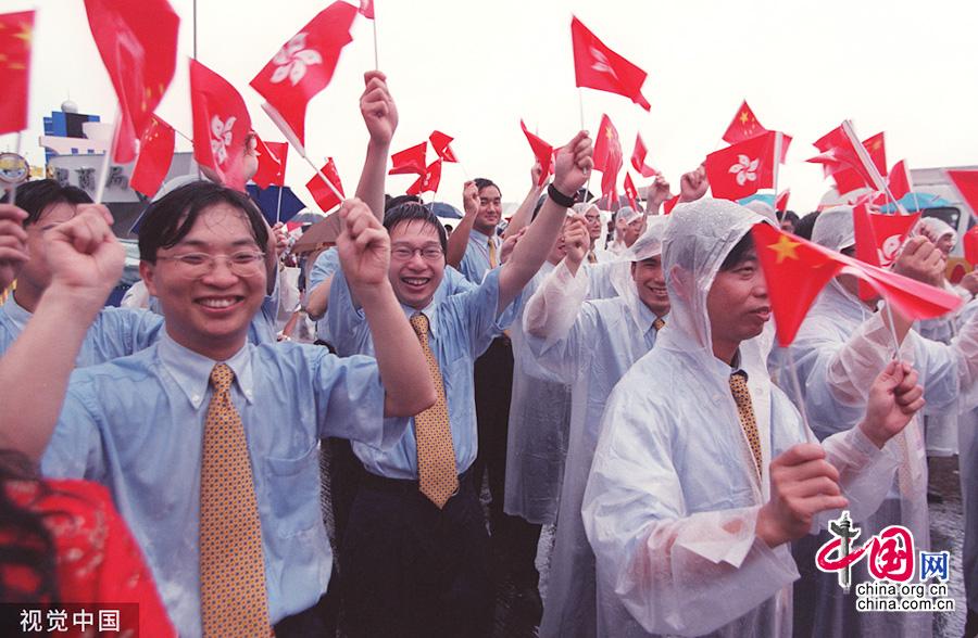 奥运会8月2号有哪些赛程(庆祝香港回归25周年｜请收好这份来自香港的集体记忆)