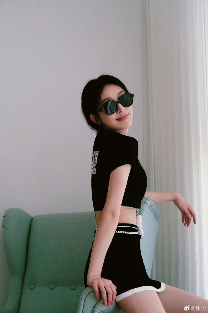 郑秀文的辣，全身都是自律的痕迹