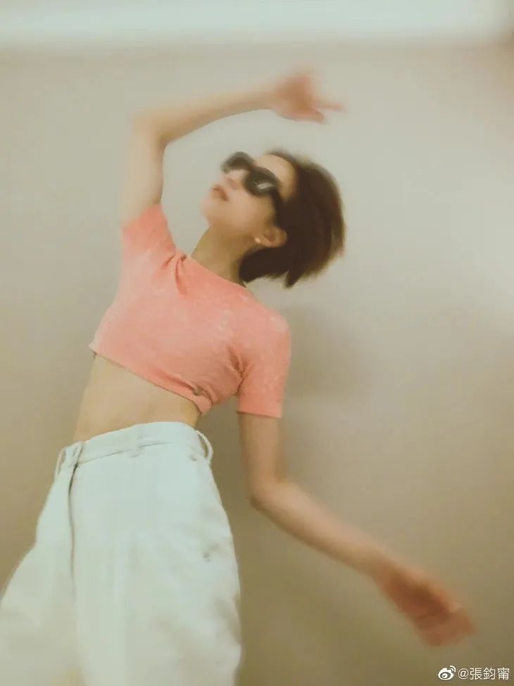 郑秀文的辣，全身都是自律的痕迹