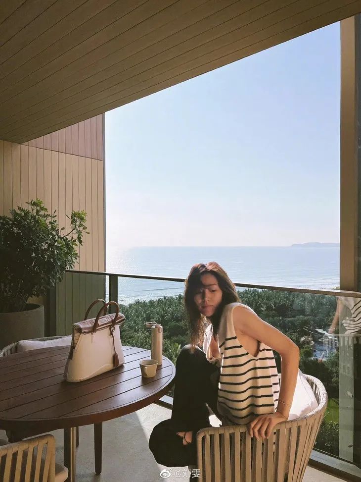 郑秀文的辣，全身都是自律的痕迹