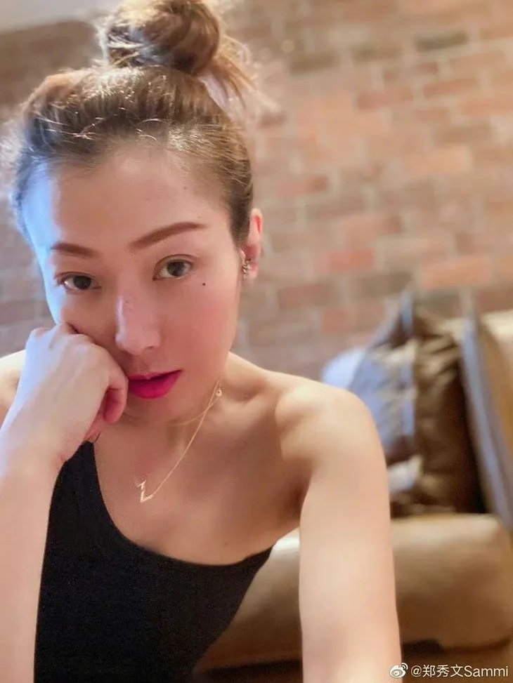 郑秀文的辣，全身都是自律的痕迹