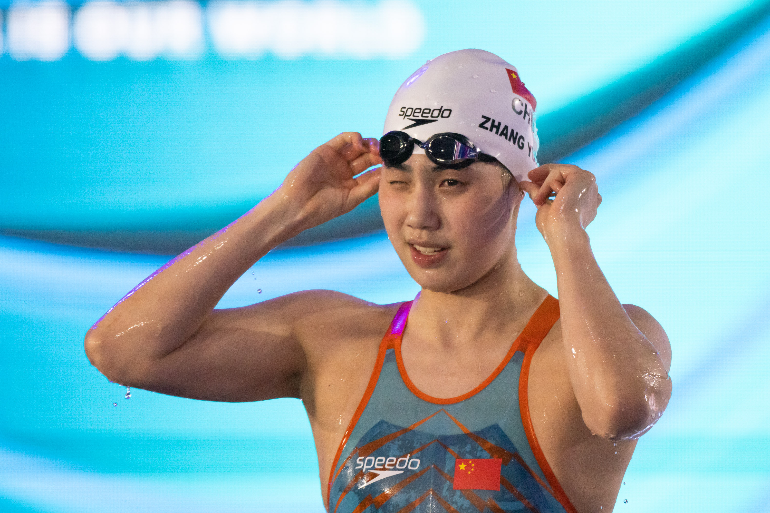 （体育）游泳——世锦赛：张雨霏晋级女子50米蝶泳决赛(2)