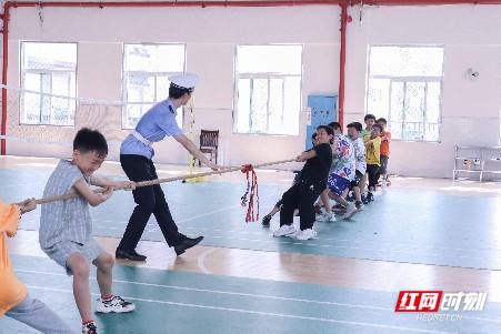 长沙县北山镇芙蓉小学一堂特殊的体育课(图3)