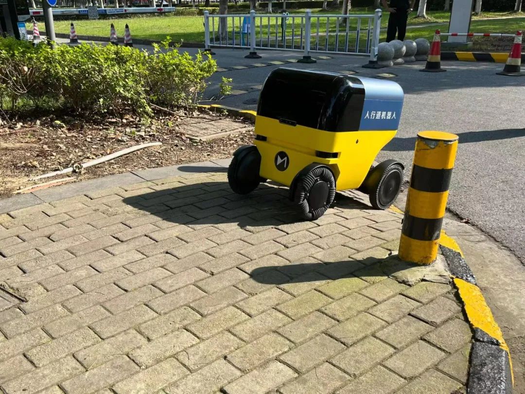 对话全美创新杰出人物｜推行科技创始人卢鹰翔：坚持技术创新驱动产业发展，达成末端无人运输的星辰大海