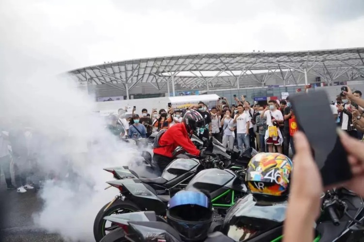 聚焦重慶車展②|“王者歸來”：重慶摩企迎來新的“窗口期”