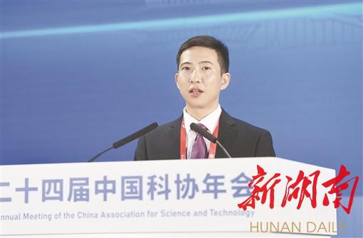 以青春之姿 在科技创新赛道上奋力奔跑
