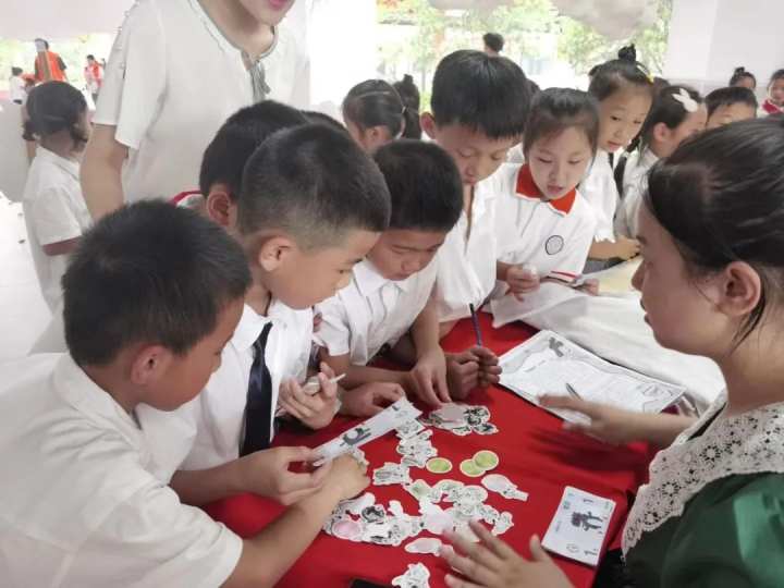 杭州市钱塘区幸福河小学学生素养评价受追捧(图7)