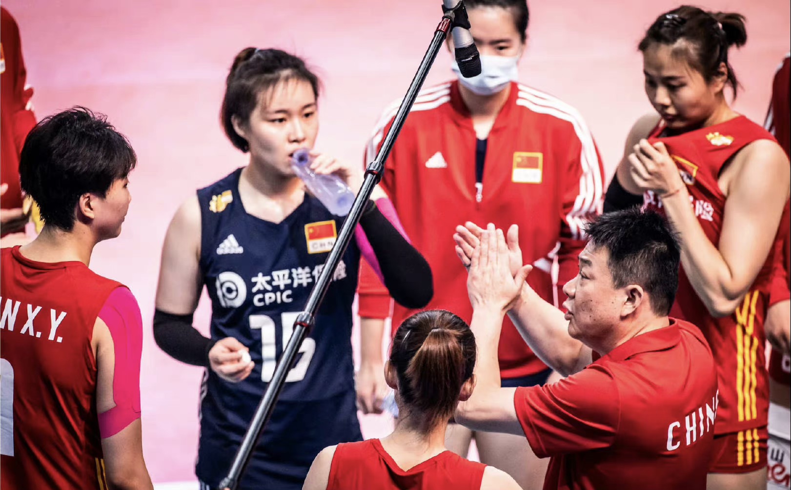 女排世界杯中国对意大利第五局（五局大战惜败巴西，中国女排三连败后急需三连胜）