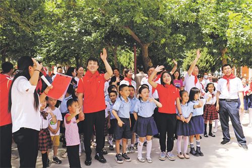 奥运会冠军有哪些学生(北京冬奥冠军点燃喀什青少年运动热情)