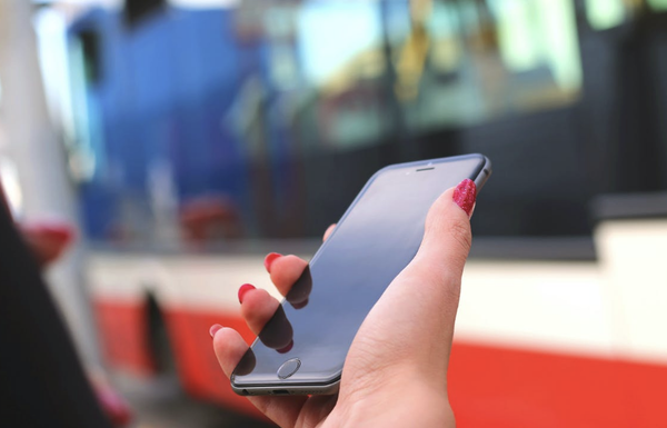 需求收缩！全球智能手机月销量8年来第二次跌破1亿部