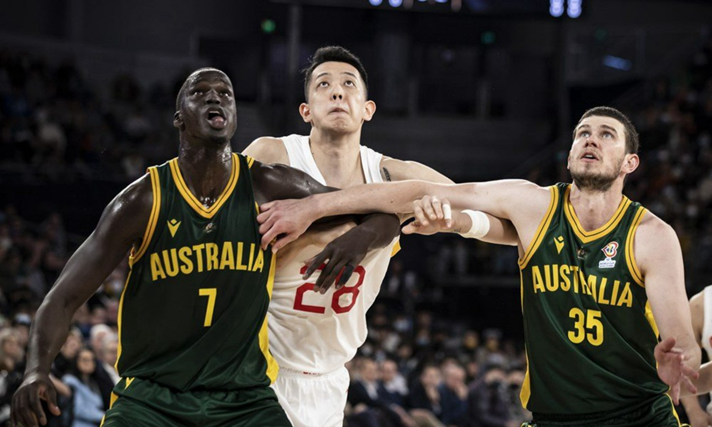 中国篮球世界杯球鞋（「中国男篮」球鞋上脚！郭艾伦穿的居然是这双鞋）