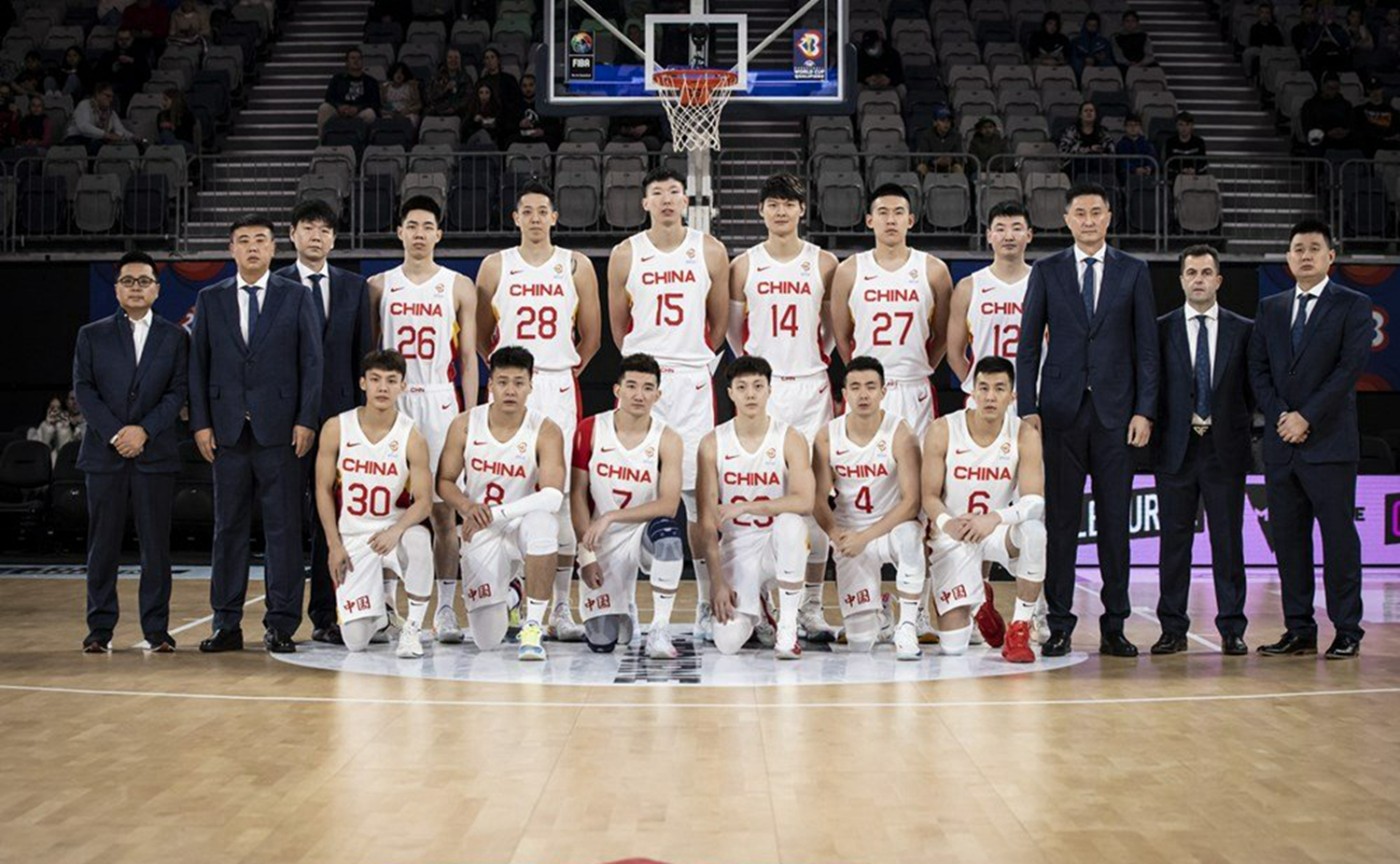 中国篮球世界杯球鞋（「中国男篮」球鞋上脚！郭艾伦穿的居然是这双鞋）