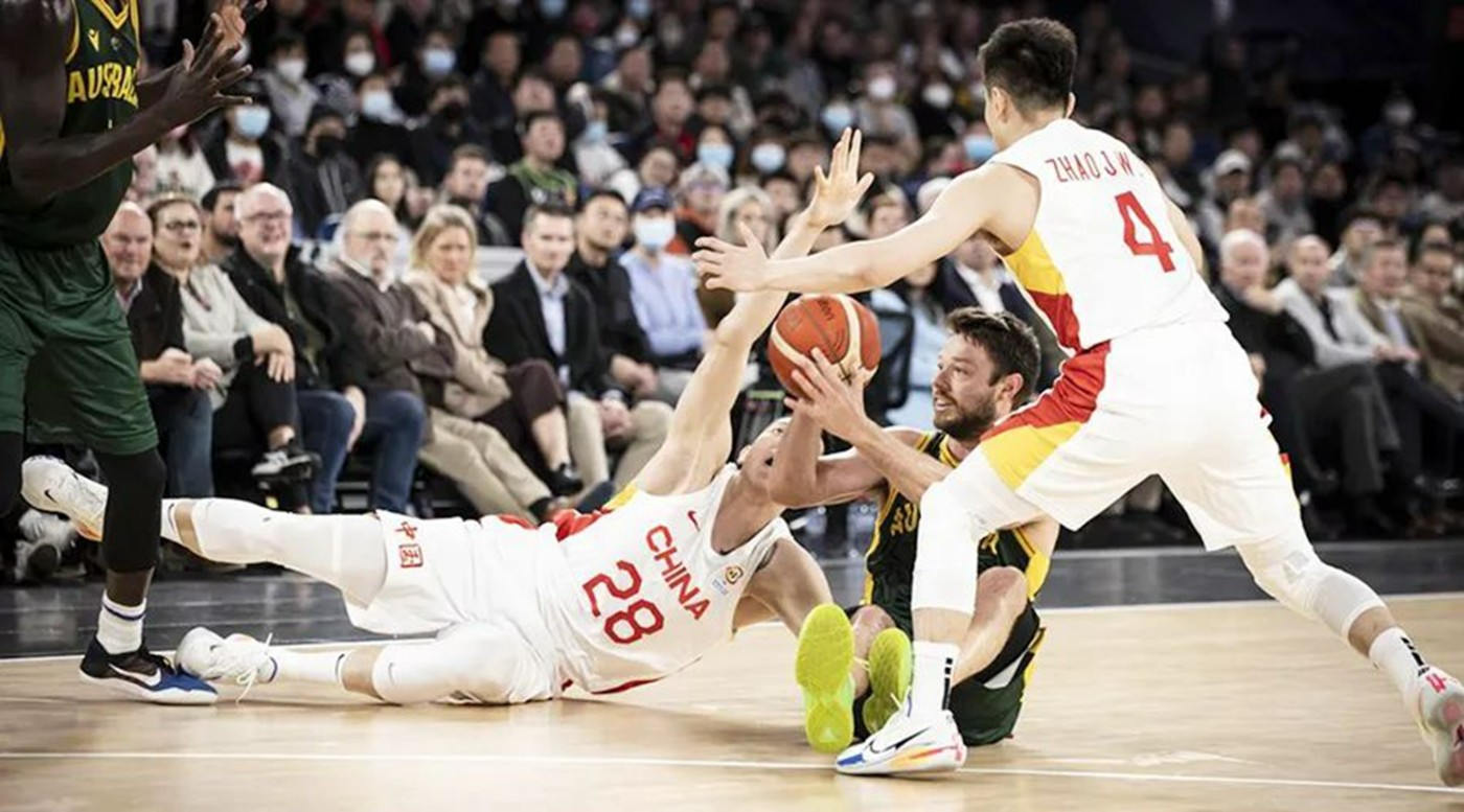 中国篮球世界杯球鞋（「中国男篮」球鞋上脚！郭艾伦穿的居然是这双鞋）