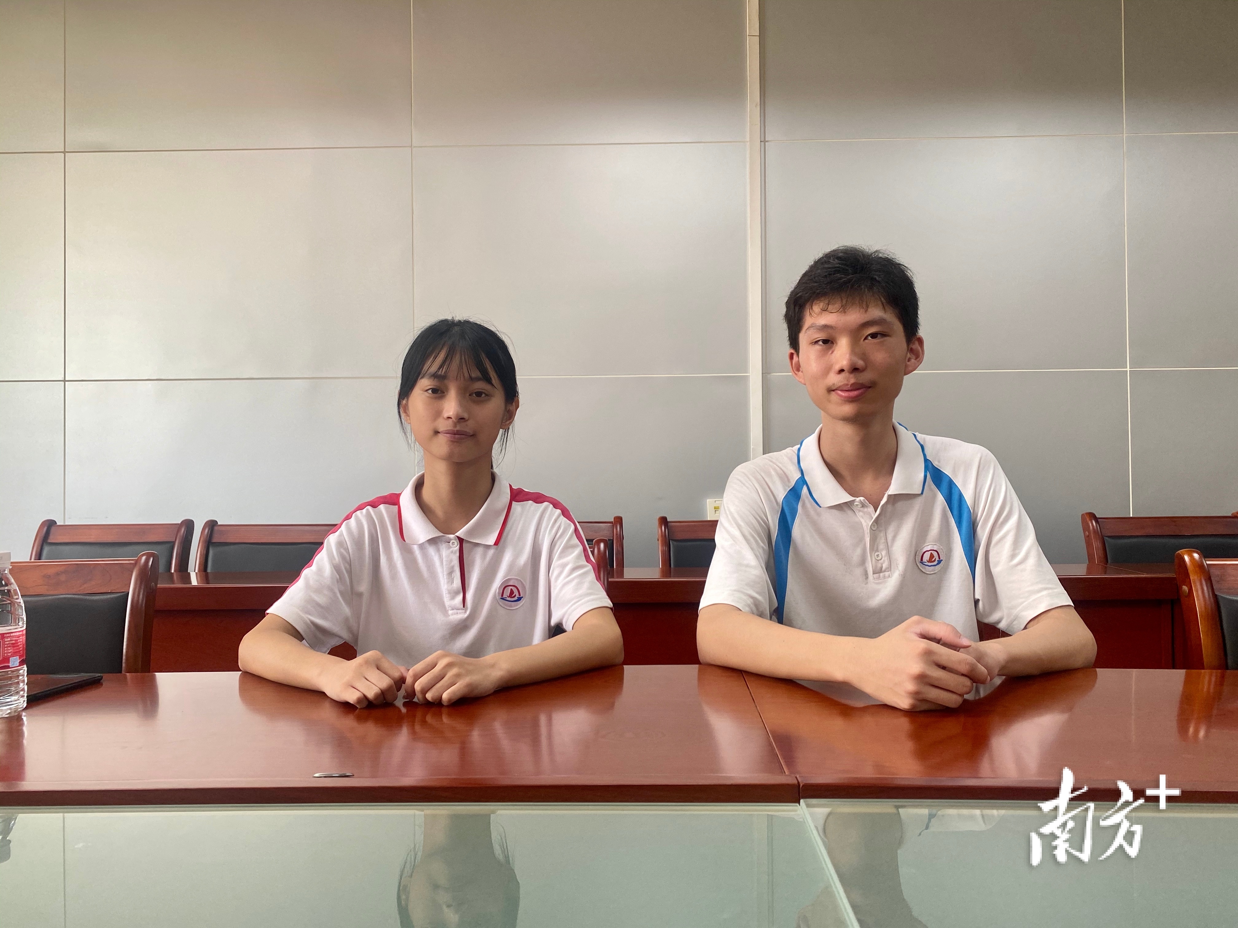 順德龍江中學(xué)高三學(xué)子的“進(jìn)階”之路(圖1) 順德龍江中學(xué)高三學(xué)子的“進(jìn)階”之路(圖1)