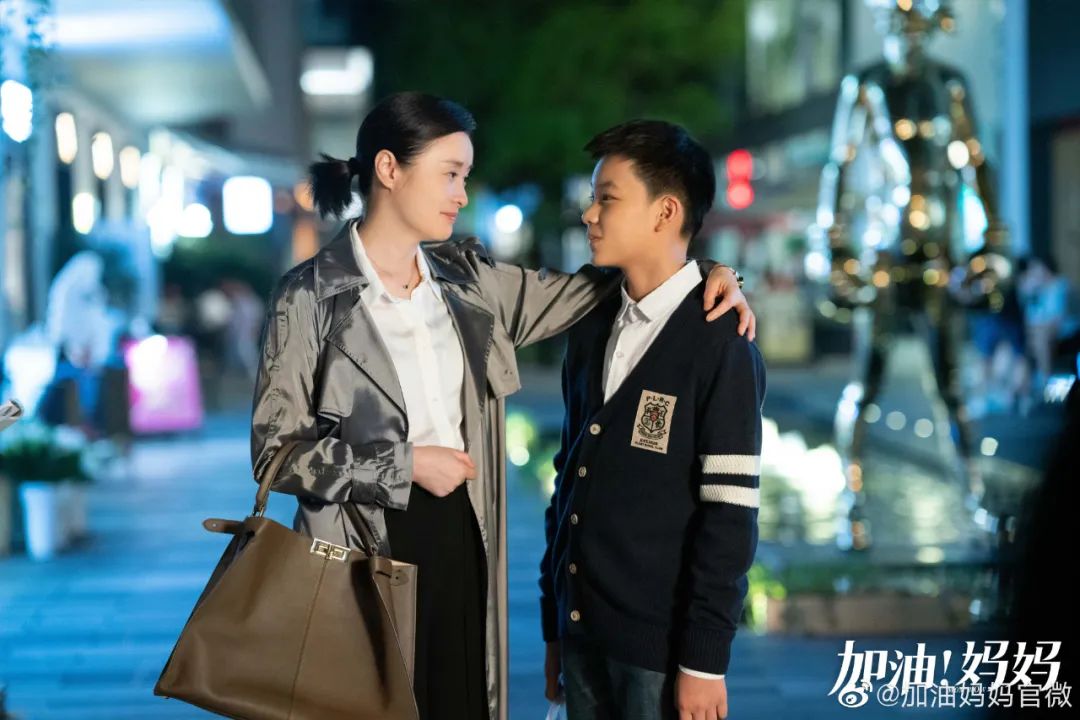 国产剧女演员都流行“带包进组”？