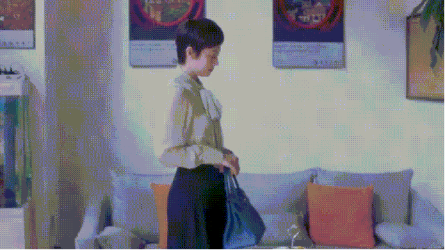 国产剧女演员都流行“带包进组”？