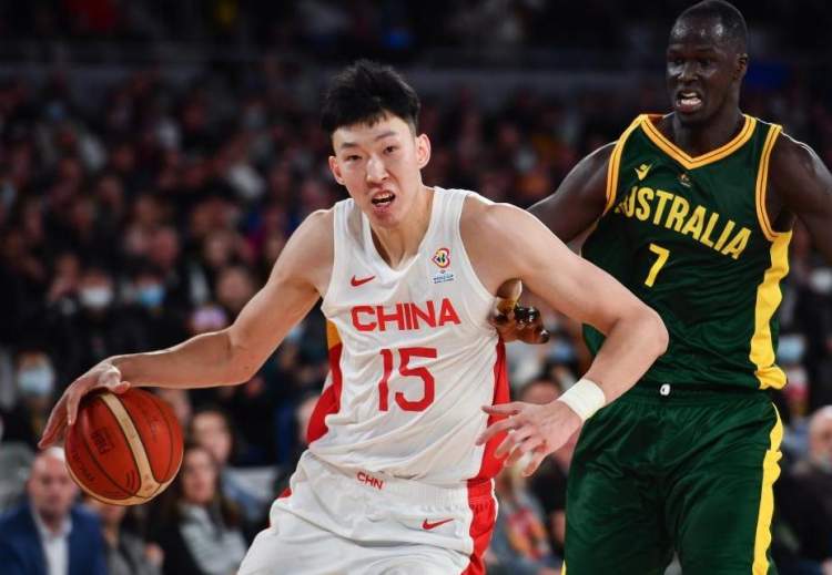 48：71！中国男篮第四节打出3：26崩盘，世预赛再负世界排名第三的澳大利亚队