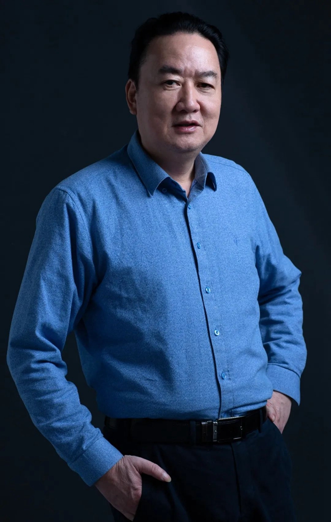 广西艺术学院院长,广西师范大学美术学院研究生-爱妻自媒体